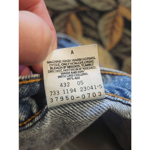 Vintage 1994 Levi's Shorts Women's 25 Blue Relaxed Fit Baggy 950 Orange Tab - Picture 3 of 6